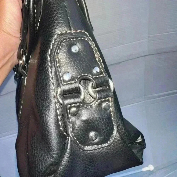 Relic Shoulder Bag - Picture 3 of 5